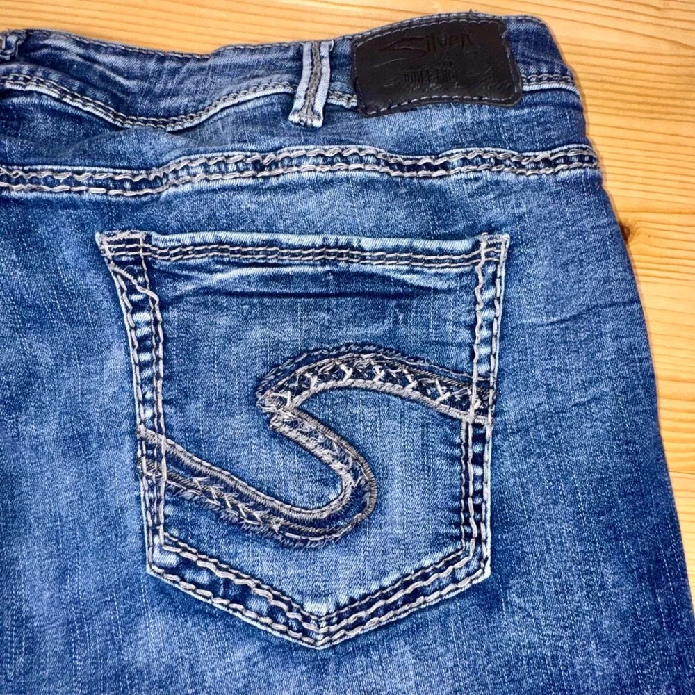 Silver Suki High Slim‎ Boot Women's Jeans Sz 24 Inseam 29 Hemmed Stretch
